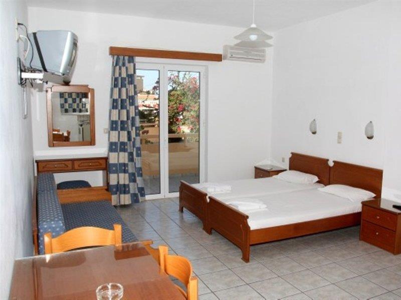 Dimitris Apartments Платаньяс Экстерьер фото